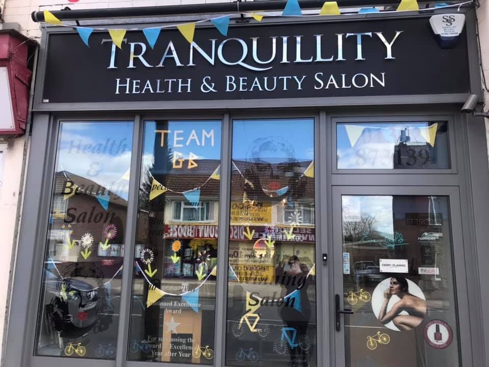 TOUR DE YORKSHIRE IS HERE!💙💛 
Tomorrow TDY comes to Doncaster, starting in the Market Place! Our community here in Bentley have excelled! Here are some of our favorite shop fronts!👏🚲
#DoncsterIsGreat #TourDeYorkshire #LoveDoncaster #LocalBusiness <a href="/doncaster_uk/">Doncaster</a> <a href="/DonnyFreePress/">Doncaster Free Press</a>