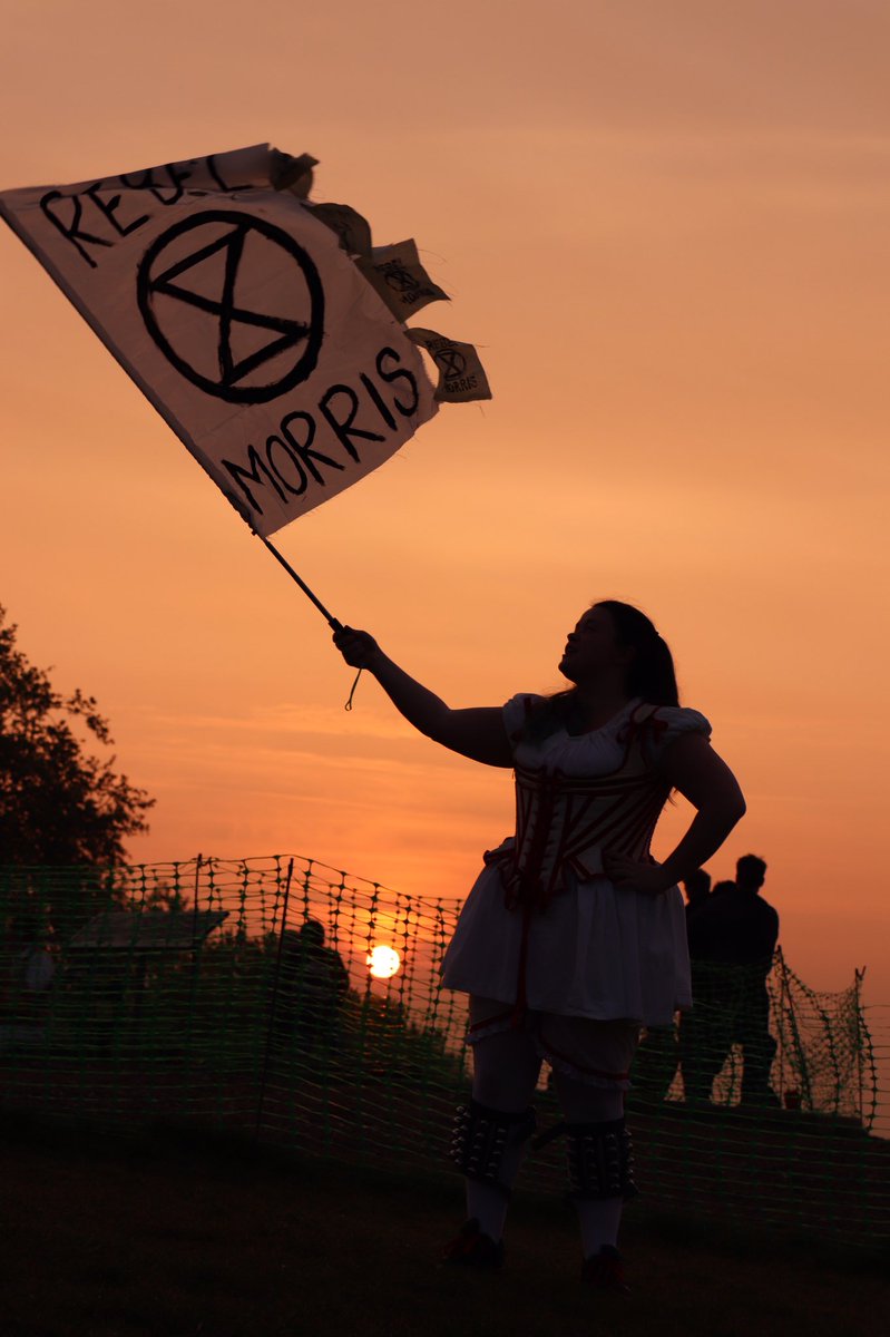 May Morning with <a href="/BellesOfLondon/">Belles of London City</a> #rebelmorris #ExtinctionRebellionlondon #MayMorning