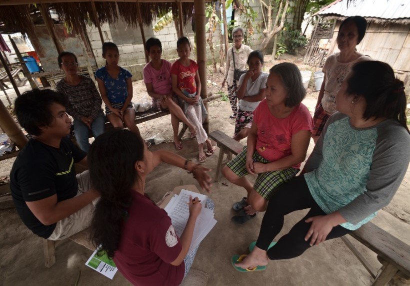 SHLC_Cities's tweet image. #Photoelicitation &amp;amp; walking interviews are a great way to support #countermapping &amp;amp; visualise how communities identify their #neighbourhood.

Watch #SHLCSeminar live here ➡️ bit.ly/2GQrNzF 

#criticalcartography #GIS #GCRF #Goal11 #sustainablecities #urbanresearch