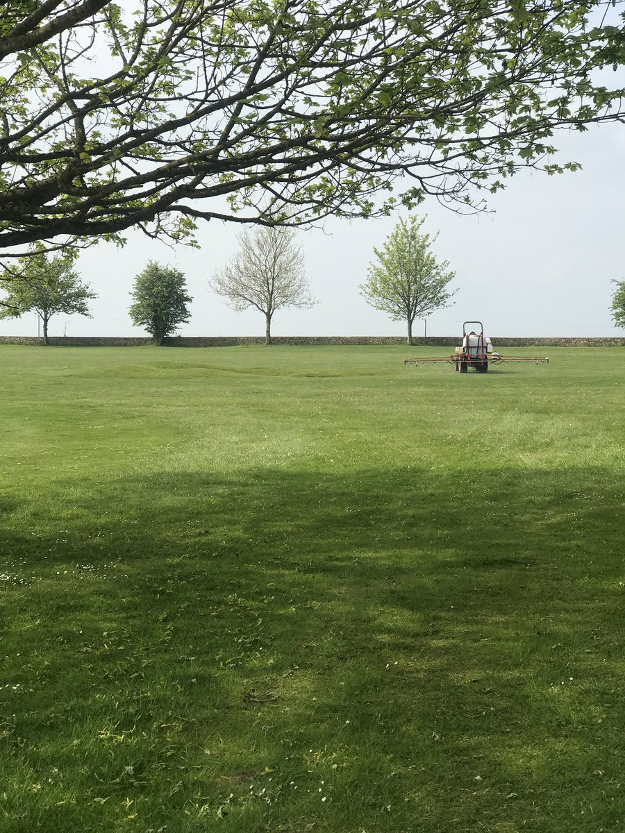 Nice little fairway liquid feed mix going out on the fairways. Seaweed, iron and nitrogen, should perk things up a little so to aid recovery from last summer. <a href="/SASGaia/">SASGaia</a>