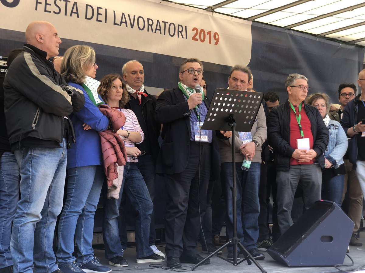 FimLombardia's tweet photo. #1maggio Ugo #Duci Segretario Generale @CislLombardia “Oggi è la festa di tutto il #lavoro, di tutti i lavoratori, perchè il lavoro non ha colore, non ha passaporto, è realizzazione umana e partecipazione di ognuno alla crescita della comunità” https://t.co/eH6qcJqzVi