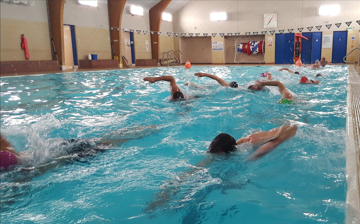 LymeBaySwimming's tweet photo. Enjoyable pool to open water session with the @pure_endurance  team putting them through their paces for the coming season. https://t.co/wlHR9zJeiZ