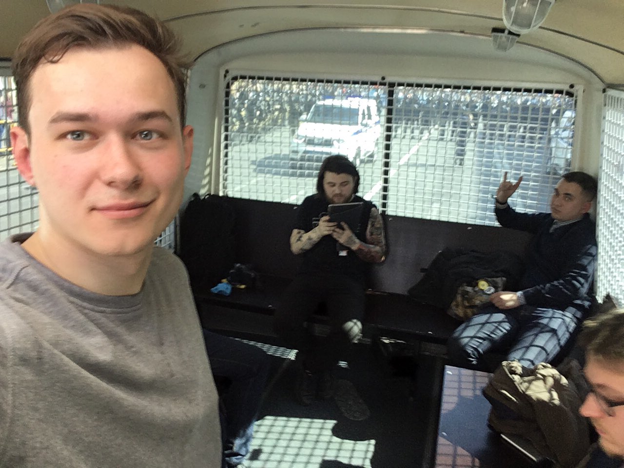 D5eQGHxWkAAcXe-.jpg:large