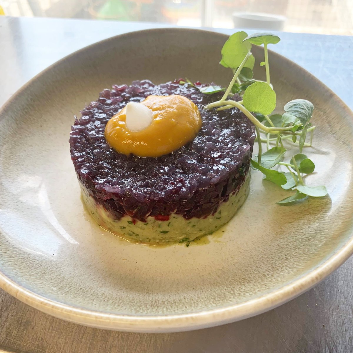 Have you tried our plant based beetroot and avocado tartare yet?
.
.
.
.
#vegan #veganbrighton #restaurantsbrighton #visitbrighton #thewalrus #thewalrusbrighton #veganblogger #instavegan #instafood #picoftheday