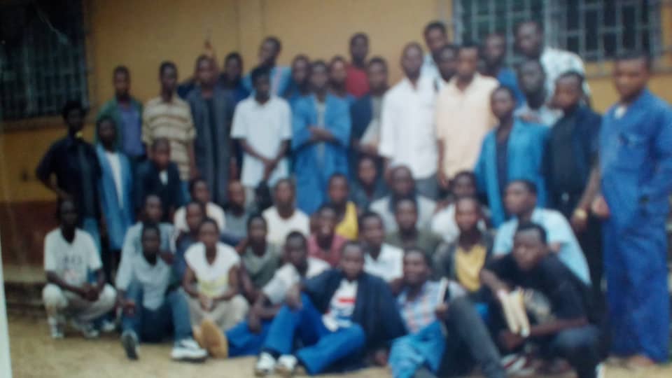 EKoukpamou's tweet photo. A vous tous collègues de classe collègues de service amis et proche excellente fête de 1 er Mai à vous . https://t.co/DAabrmunj1