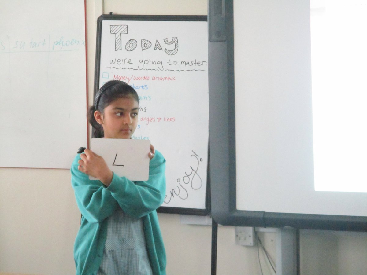 CORENansen's tweet photo. Inspired and challenged, Pet XI are engaging the pupils and encouraging mathematical problem solving strategies.
#COREcollaboration #COREexplorers https://t.co/33AwWNeq1R