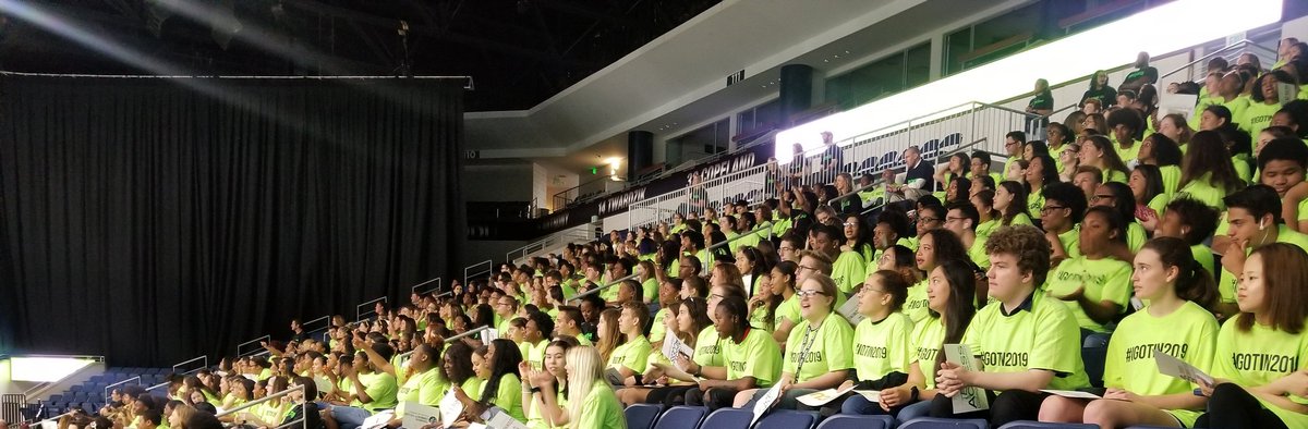 TeeshaSanders's tweet photo. Access College Foundation Commitment Day was a blast!#IGOTIN2019 @FrankWCoxHS https://t.co/vIfoOHgTNv