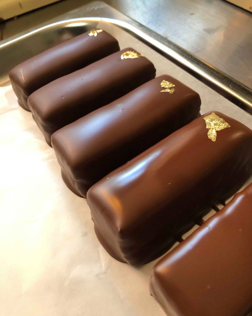 31DegreesCC's tweet photo. Decadence bars are back on the shelves! These babies never last long so don't walk, run!

#31degreesedenlane #brisbanefood #treatyoself #cheatday #chocolate https://t.co/RmcwAcGVnH