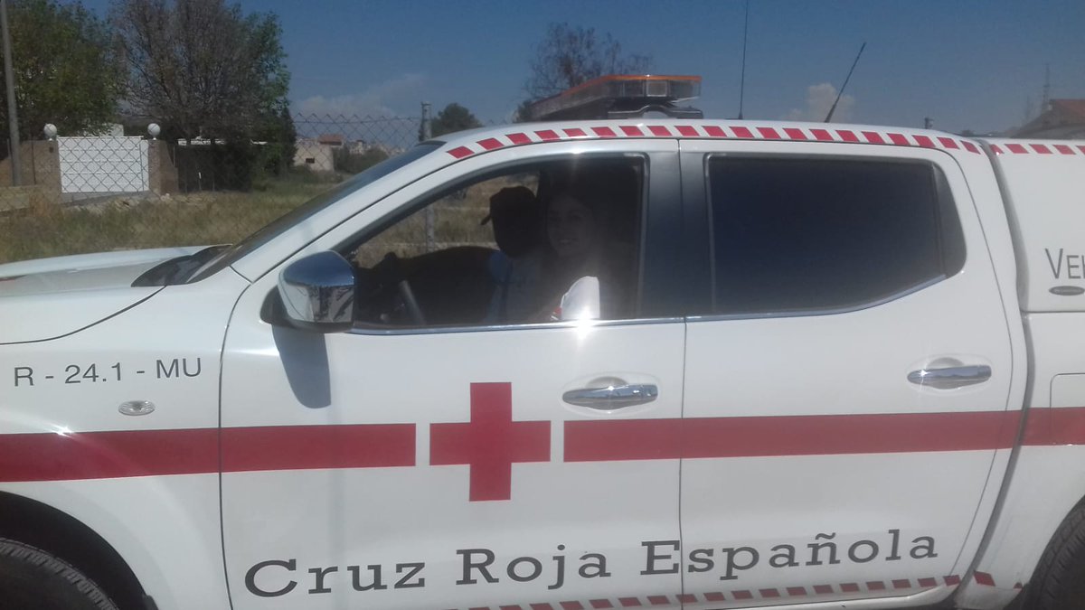 CruzRojaLorca's tweet photo. Hoy nos encontramos de preventivo en el ciclopaseo 40 aniversario Colegio Virgen de las Huertas #preventivosCruzRoja https://t.co/BZ7a6DqREs