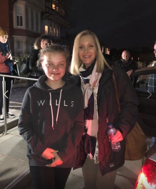 VisitLancashire's tweet photo. Did you see this exciting picture of @LisaKudrow from @StAnnesBeachHut?! She was filming there last night for a new @NetflixUK comedy. Very exciting news! 📽️ https://t.co/3pTaR3hMjd