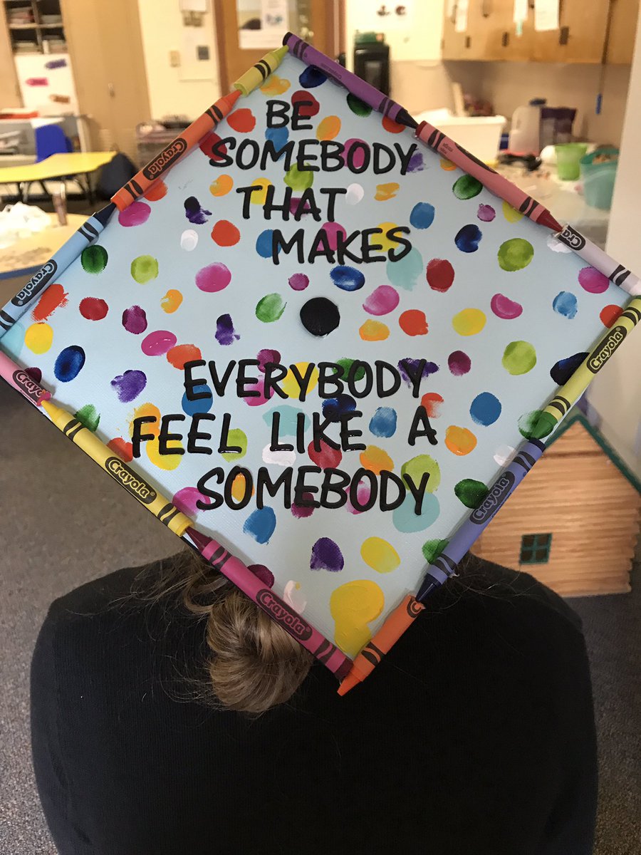 Miss__Buckley's tweet photo. The best kiddos in the world helped me decorate my graduation cap! And nothing better than your student you haven’t seen in months signing “love you!” To you at the end of the day 😭🥰❤️ https://t.co/amkaNLjAqd