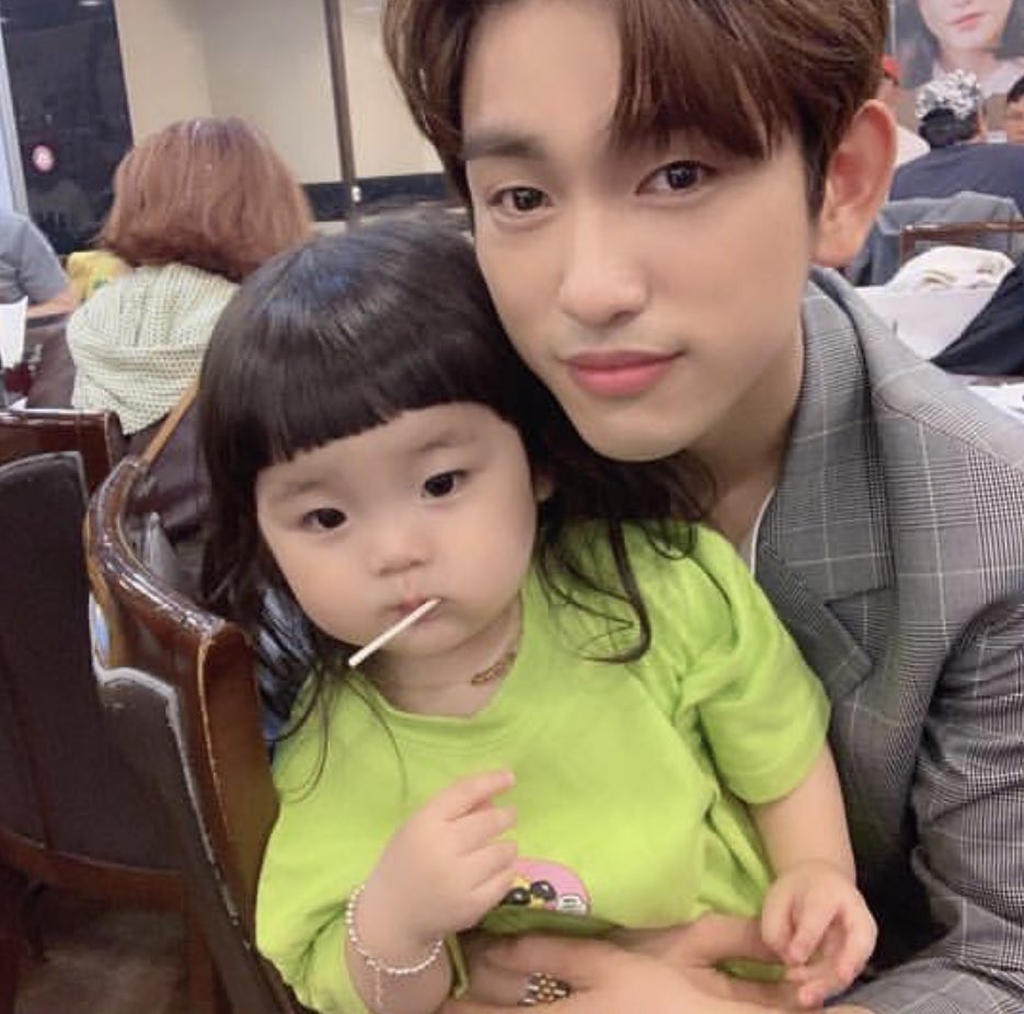 D5eeeILU8AE4kuK.jpg:orig