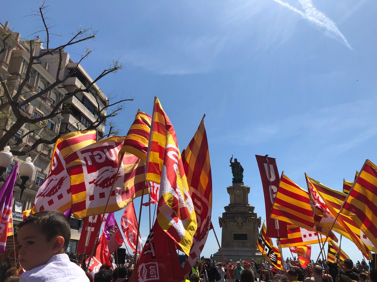 bravotgn's tweet photo. ⁦@UGTTarragona ⁩ En el 1 de Maig.
#PrimerLesPersones

!!! Visca la lluita de les treballadores i dels treballadors !!!! https://t.co/6xqojZVqah