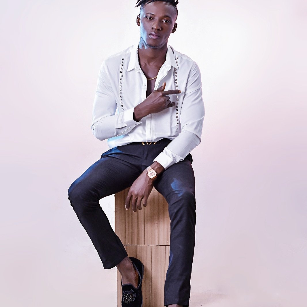 Kiaani_Gh's tweet photo. Happy New Month Fam!
#Kiaani2DaWorld 🇬🇭🌏#KoprisRecordsEnt 🇸🇪
#Adiruler 👑#Madina2DaWorld
#wegettinstarted https://t.co/zJY7mXq8sp