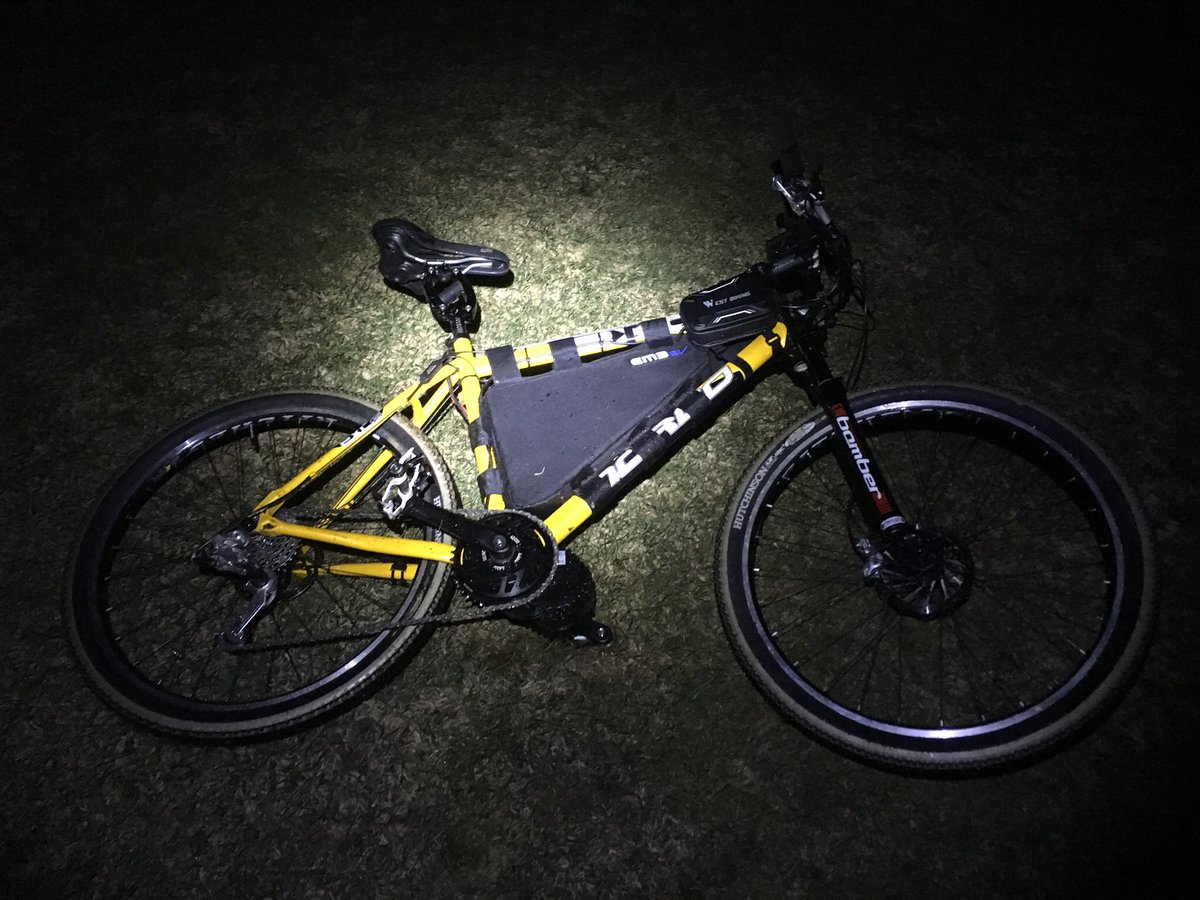 AaronNotHanson's tweet image. Got my bike back from the shop and installed a #thudbuster LT suspension seatpost and a new seat. So much more comfortable to ride. Hit a large hidden puddle at night that launched me. Armor absorbed the impact though.

#BBSHD #bafang #ebike #norco #bicycle #em3ev