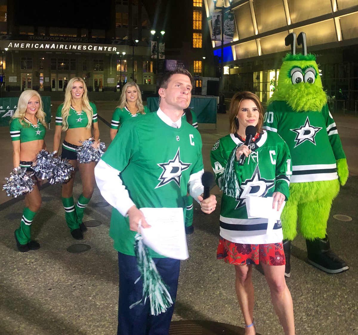 .<a href="/DallasStars/">Dallas Stars</a> look to even it up against the <a href="/StLouisBlues/">St. Louis Blues</a> tonight! SHARE your green pride w/us. #iamup #wfaa @News8Daybreak