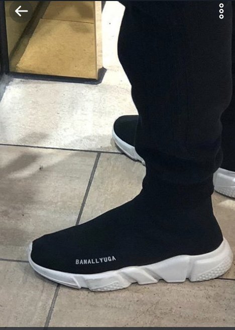 NandiJake's tweet image. Retweet if you see what I see
#Balenciaga #Savagereplies