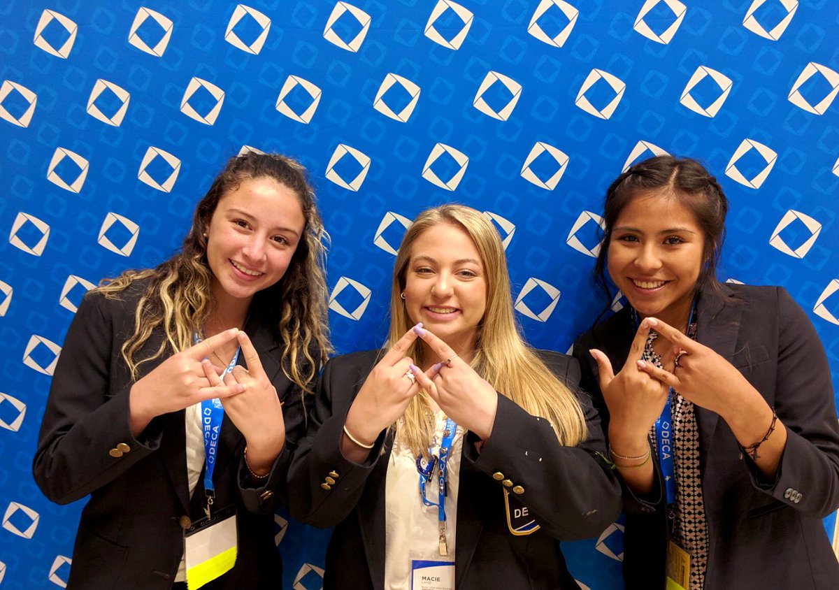 ICDC done! Very memorable experience for the girls. We had a blast at Universal and Disney! But most importantly learned what we’re gonna bring back to our PV DECA chapter. stay tuned ;). See you next year ICDC! #ICDC #DECAICDC