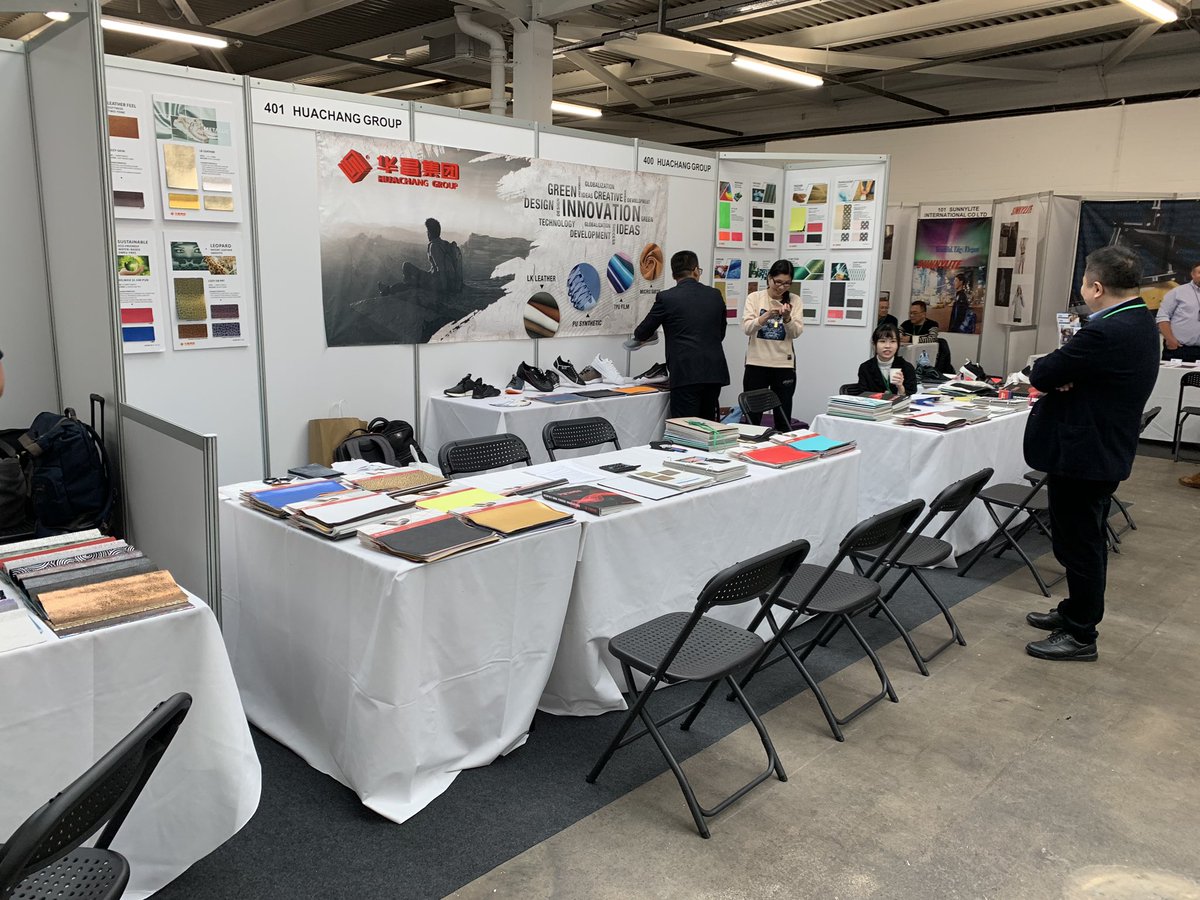 Printdot's tweet image. The EU Materials Show is open and everything is set up and ready to go! 😀 Exhibitors with shoes and leather Worldwide 🌍 We have completed 55 stands, provided the furniture and organised the event 👌🏻

#eumaterials #eumaterialsshow #london #oldtrumanbrewery #oldtrumanbrewery