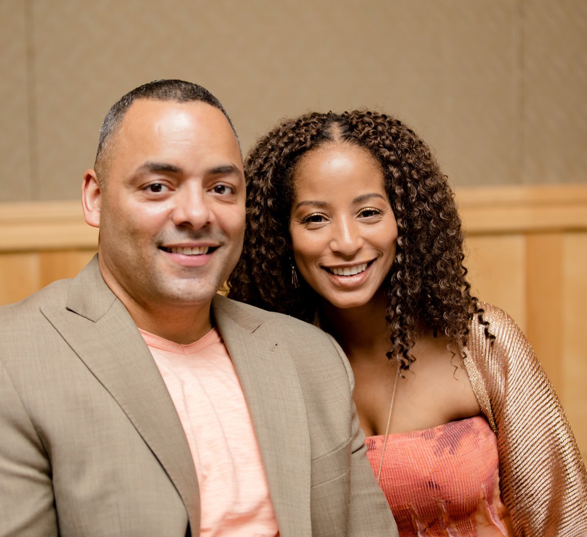 TheMetPages's tweet image. Compass Housing Alliance held the Celebration of Giving dinner &amp;amp; auction on March 30th. Guests enjoyed wine tasting before the night kicked off with dinner and music. The evening raised more than $245,000 for Compass’ emergency services and affordable housing programs.