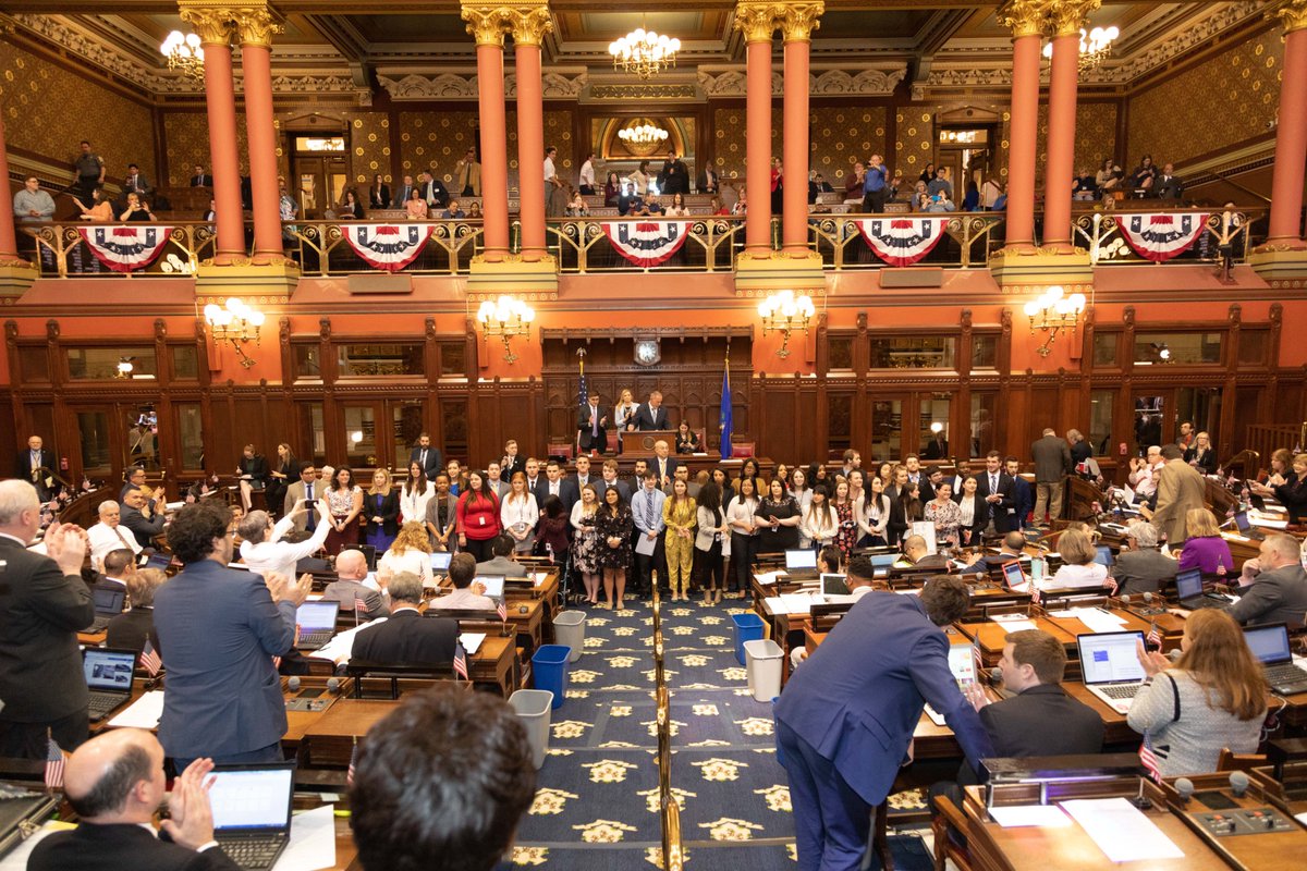 CTLegInternship's tweet photo. We bid a final goodbye and THANK YOU to our 2019 Legislative Interns! We hope to stay connected with all of you and wish you the brightest future!
#Success #CTLegislativeInternship #CTHouseRepublicans #CTSenateDemocrats #CTSenateRepublicans #CTHouseDemocrats #Connecticut #Success https://t.co/10PB7iQhO2