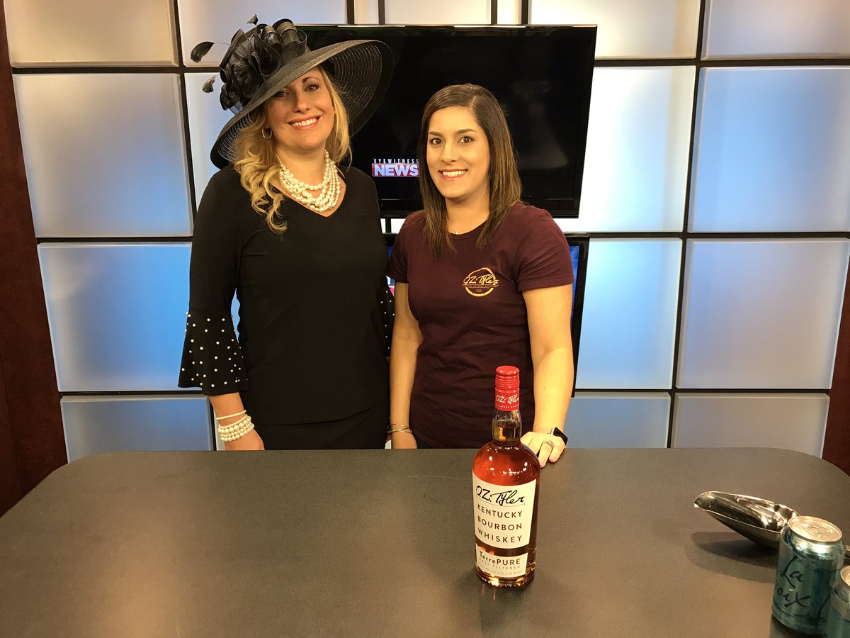 JakeBoswellNews's tweet photo. Thank you to Karen from @EllisParkRacing and Nicole from #OZTyler for demonstrating how to make a Mint Julep on Daybreak this morning. A lot happening on Derby Day at Ellis Park this year! https://t.co/EovUorByHU