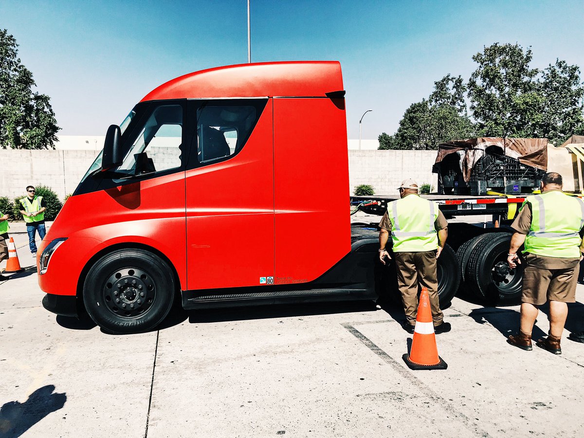 UPSBednar's tweet photo. @UPS working with @Tesla ! Very cool https://t.co/6RWZOc9BX5
