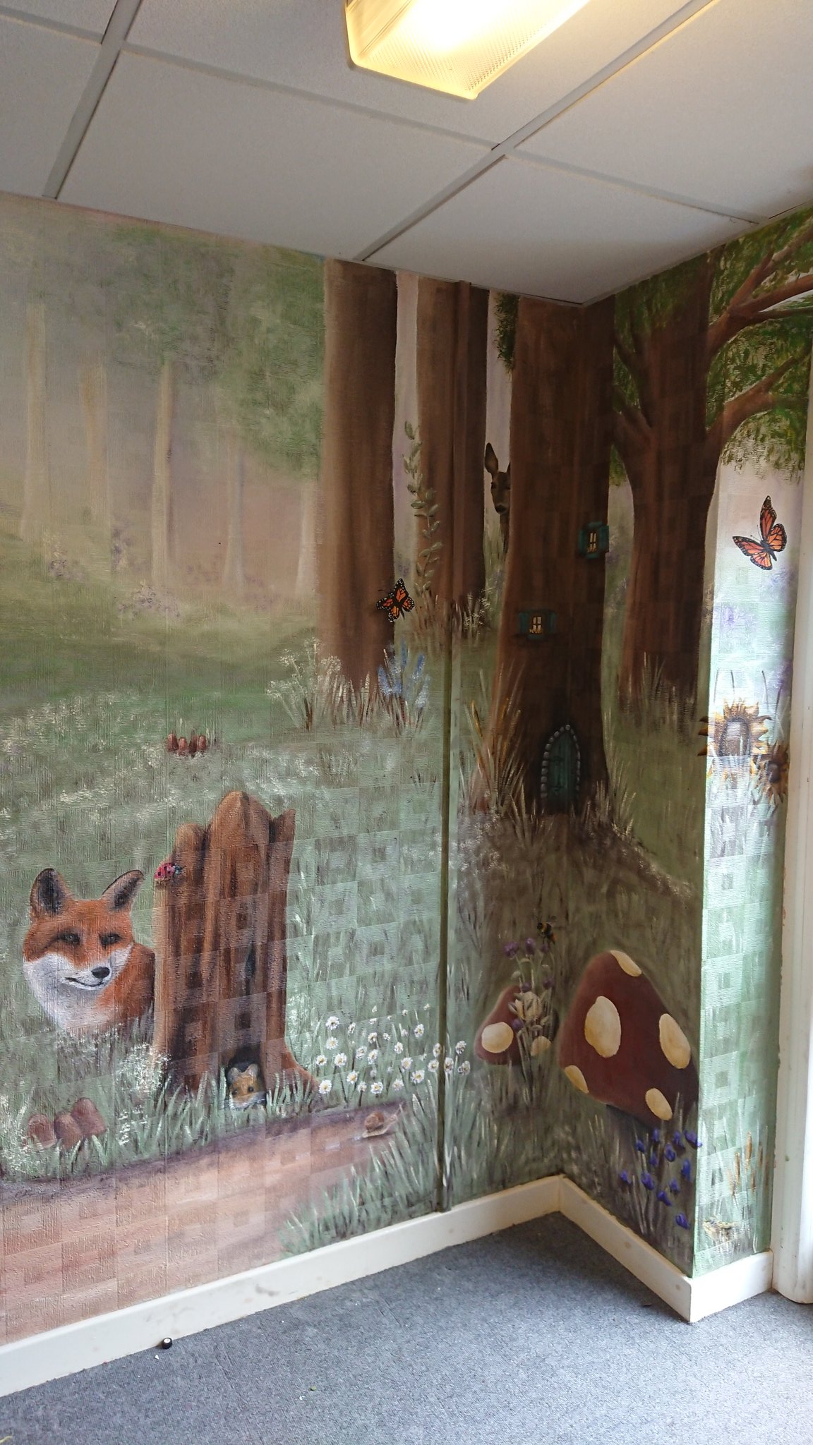 Murals And Wall Art by Jo Bell on Twitter "'Calming' mural finished at