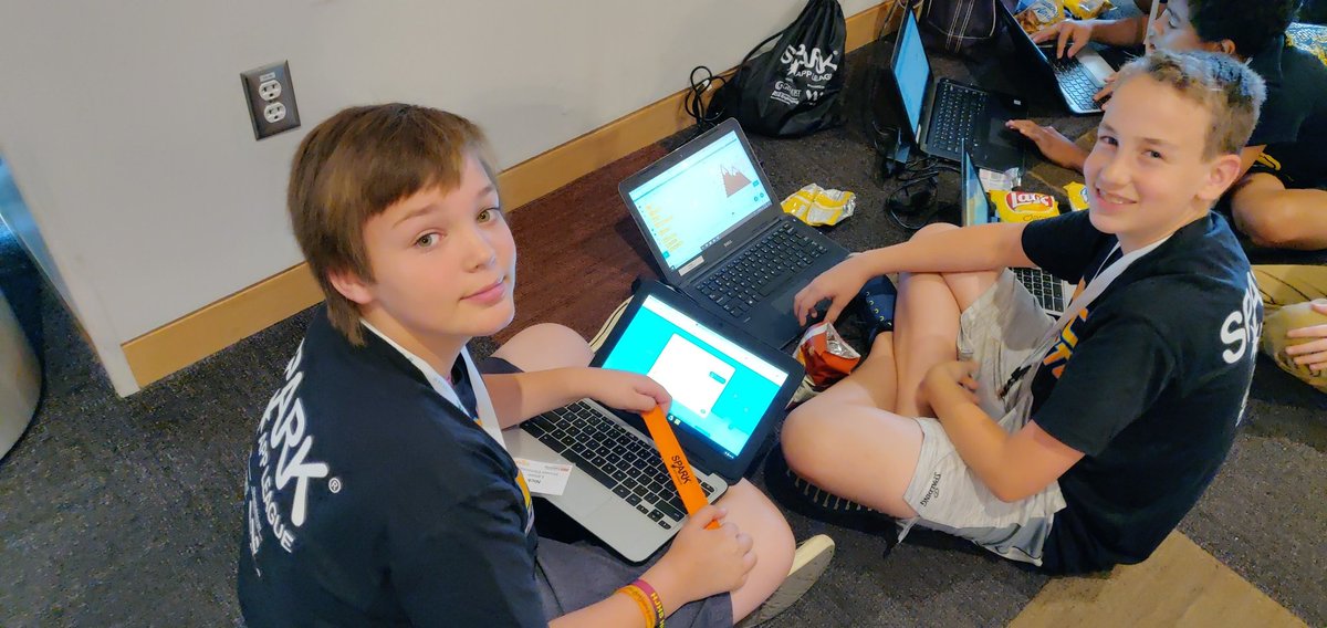 MitchellMath6's tweet photo. @SPARKAppLeague Kung fu coders #sparkgamejam https://t.co/5V76gRsNx9