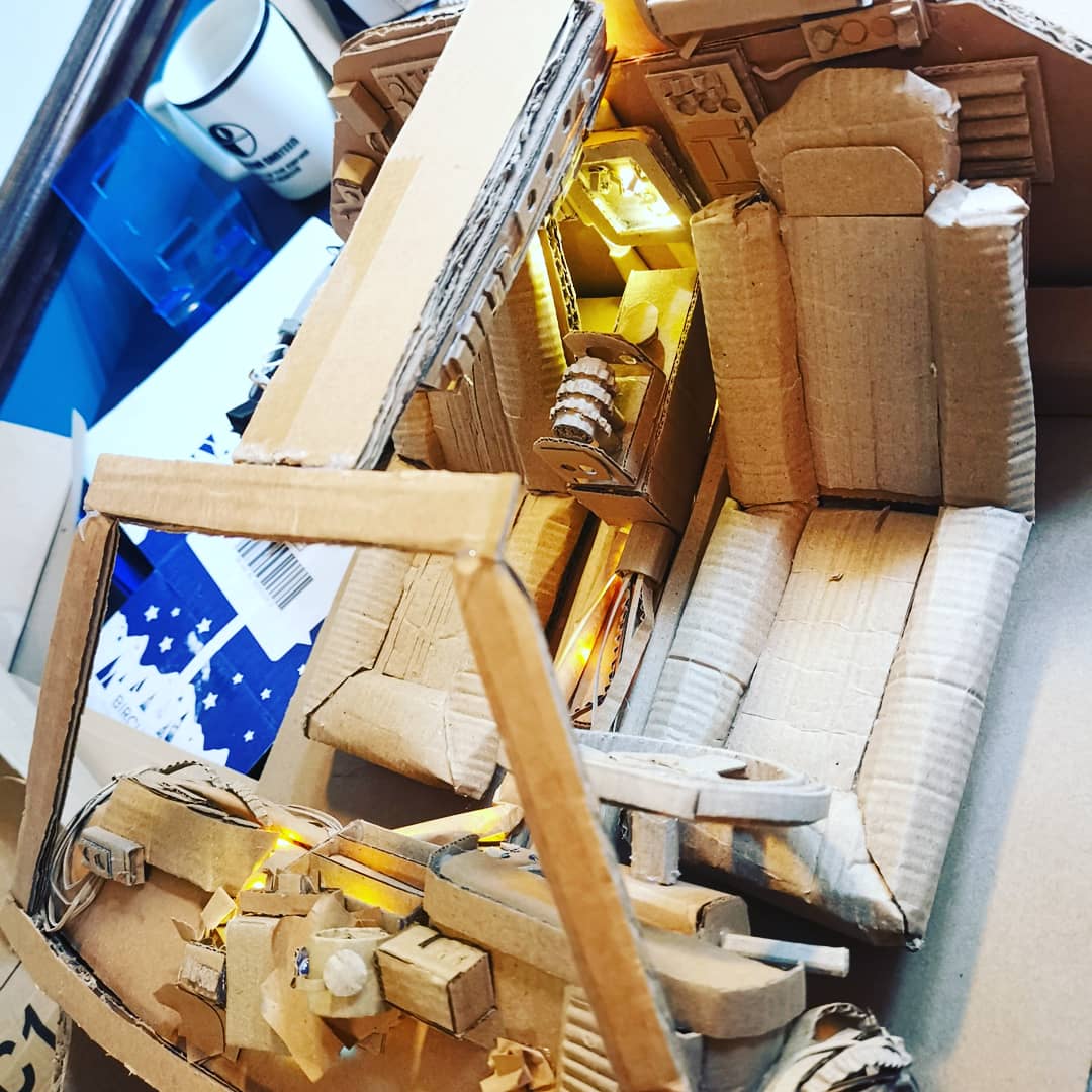 CreationsMake's tweet photo. So this is progressing :-) #makeitsocreations #makeitso #bttf #bttf2015 #backtothefuture #delorean #deloreantimemachine #timemachine #timetravel #88milesperhour #fluxcapacitor #savetheclocktower #hillvalley #martymcfly #dmc #scalemodel #modelbuilder #miniaturemodel https://t.co/qUmcEN7vo1