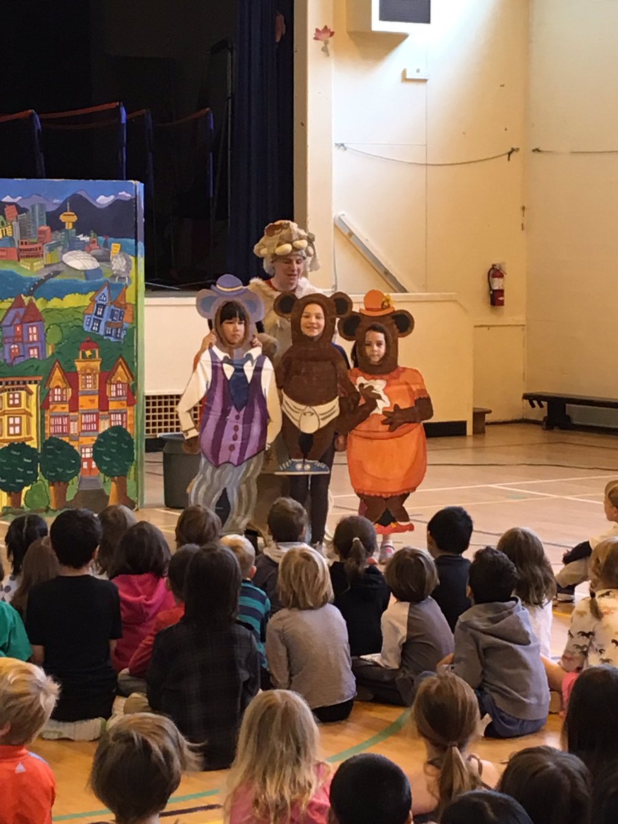 lordnelsonelem's tweet photo. Thanks to Sarah and Ian for Clean Up Your Act! A great message and our students always enjoy the performance! @LordNelsonPAC @VSB39 https://t.co/cgHHcg3dBX