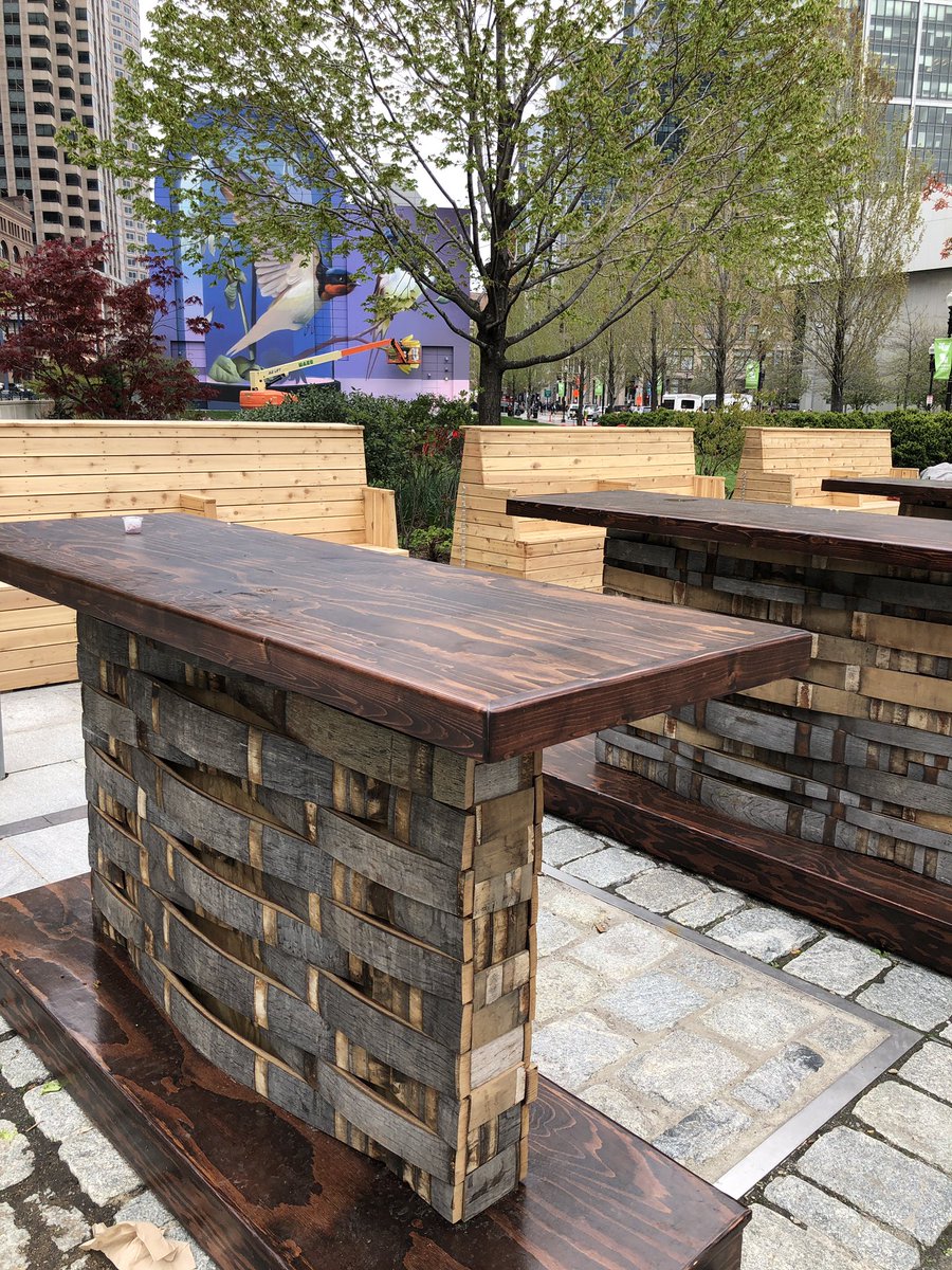 The City Winery on the Greenway Wine Bar opens tonight in Dewey Square. citywinery.com/boston/thegree… <a href="/CityWineryBOS/">City Winery Boston</a>