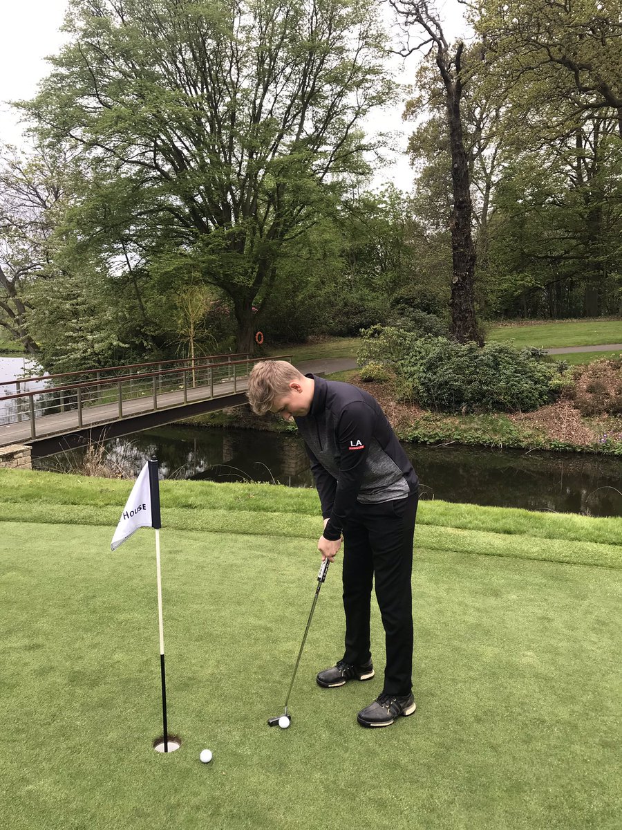 CloseHouseGolf's tweet photo. Good luck to our Hadrian League team for the season ahead, and a huge thanks to sponsors LA Taxis. https://t.co/lcNVPq7cpV