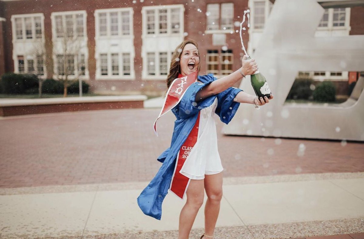 axo_bsu's tweet photo. So sad to see our seniors go but excited to see what they will do🎓⚡️#classof2019 https://t.co/GvqEqlHzRX