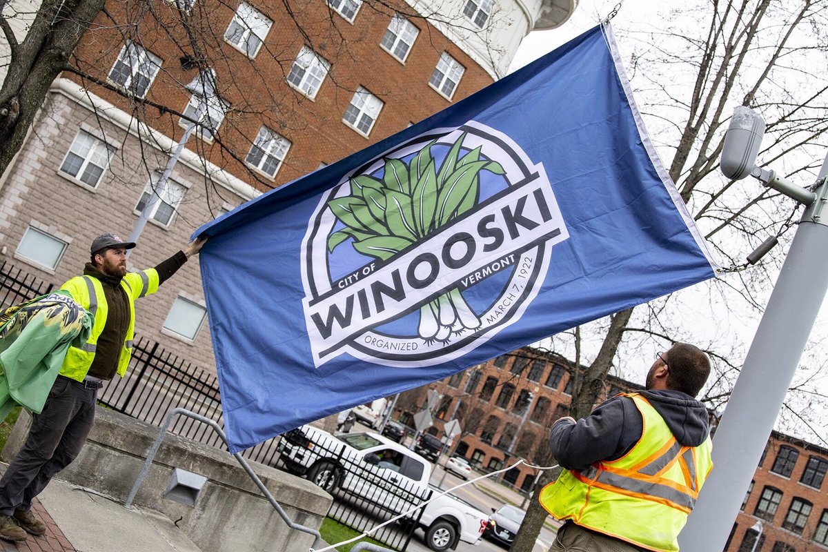 winooskivt's tweet photo. Brian and Jason of #Winoooski DPW hang up our new flag in Rotary Park! https://t.co/WsgJhfP8Dd