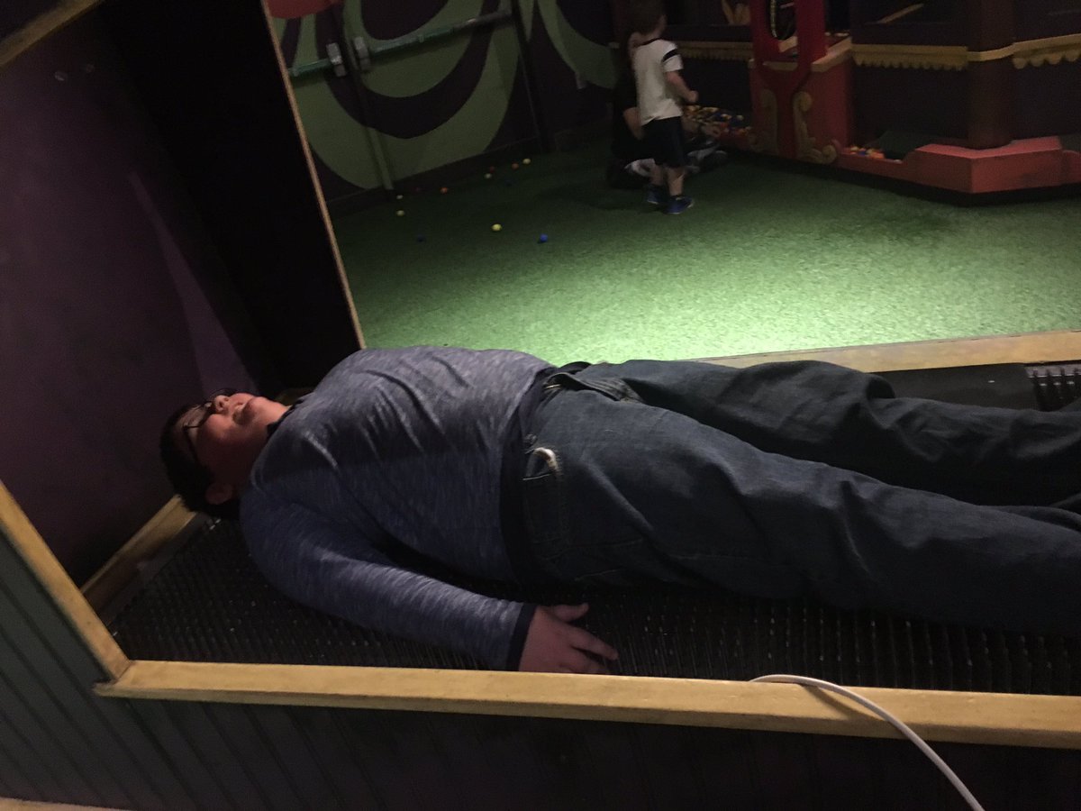 JanaRaeMcB's tweet photo. Cameron on the BED O NAILS!! #myfave #exploreSMO https://t.co/upLkQ7iXhs