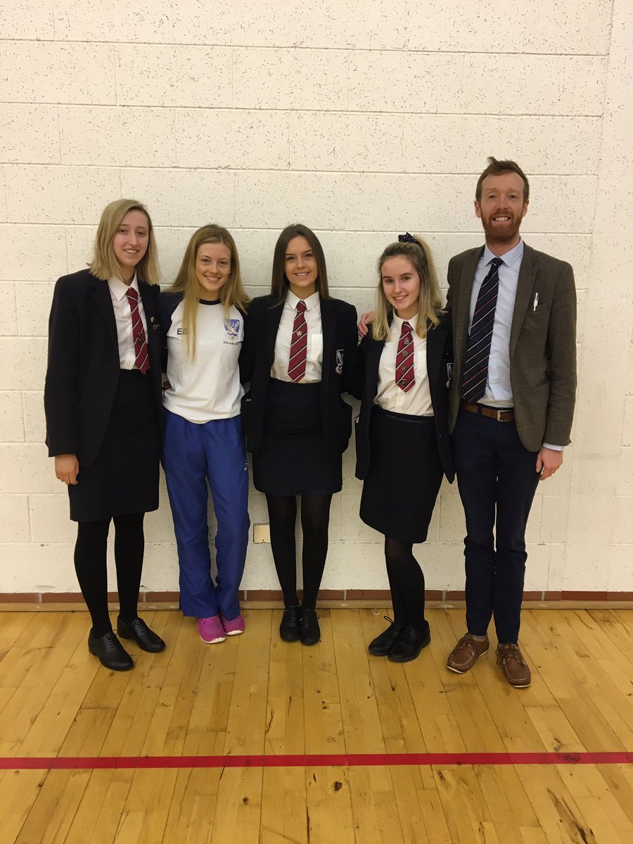 GCS_Dufferin's tweet photo. Last house assembly for this years team😥! I have LOVED getting to know each and every one of you duffQUEENS! On behalf of the team - thanks to all for making our last year the BEST! Good luck to Christy and the team next year ! #duffPROUD💙💙💙 https://t.co/zdxd2K4BG5