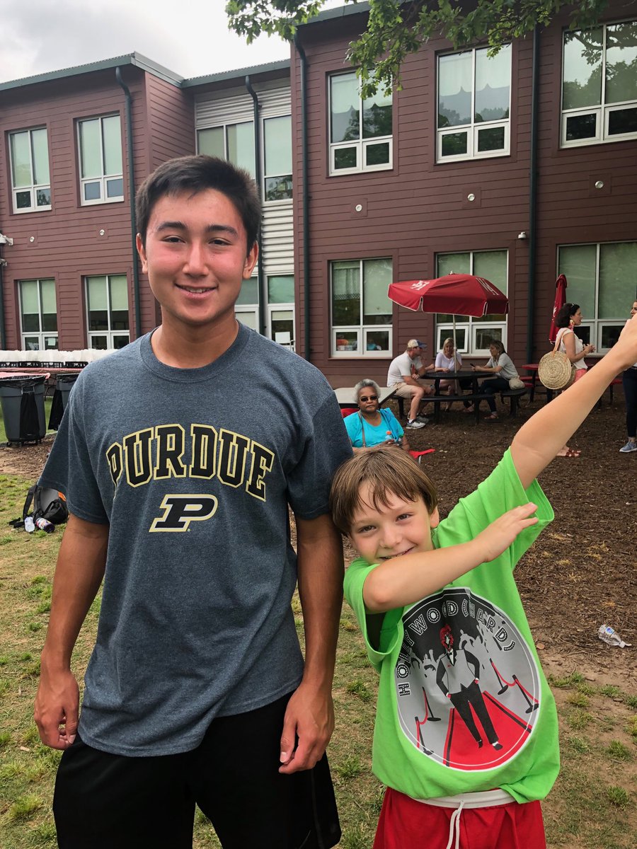 McBride2WA's tweet photo. We love our Senior Big Buddies! #woodwardway https://t.co/1GdTcGIIQl