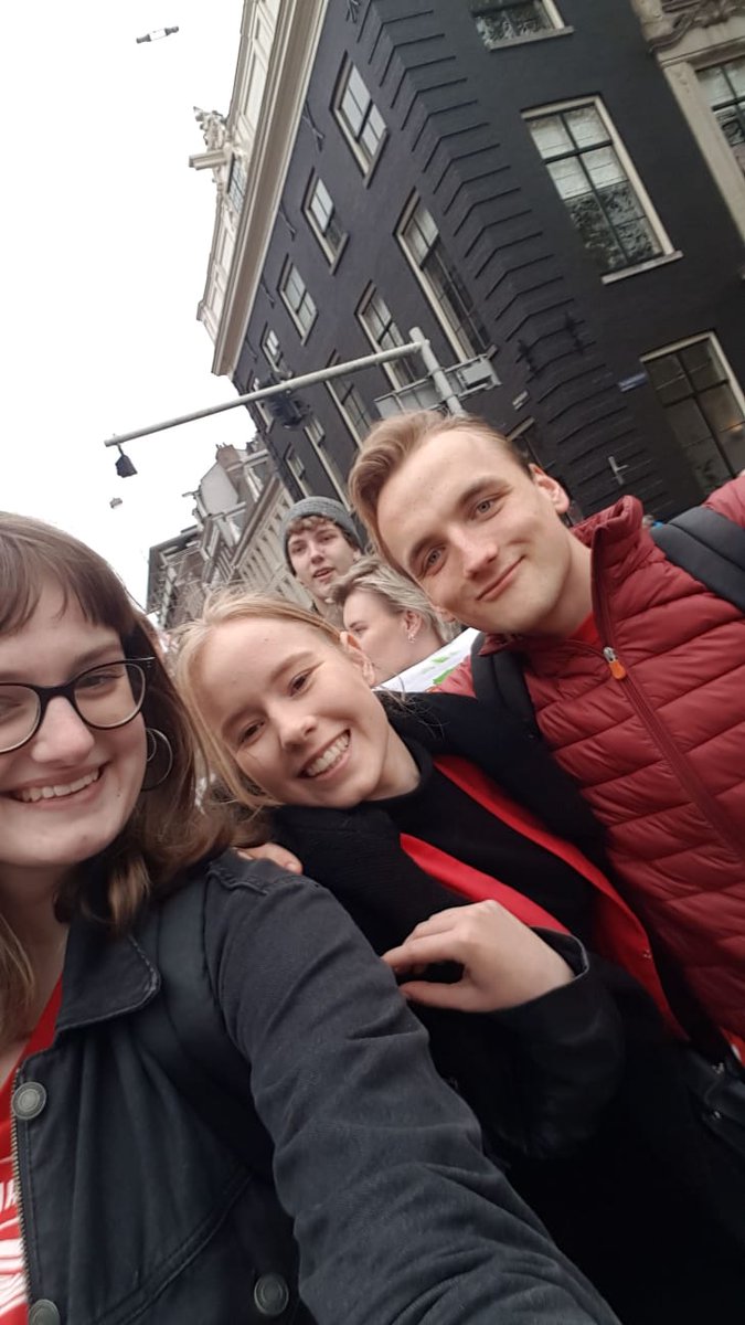 js_zwolle's tweet photo. En we waren ook aanwezig in Amsterdam! Samen voor rechtvaardigheid 💪🌹 https://t.co/Kv8wnl7YLr