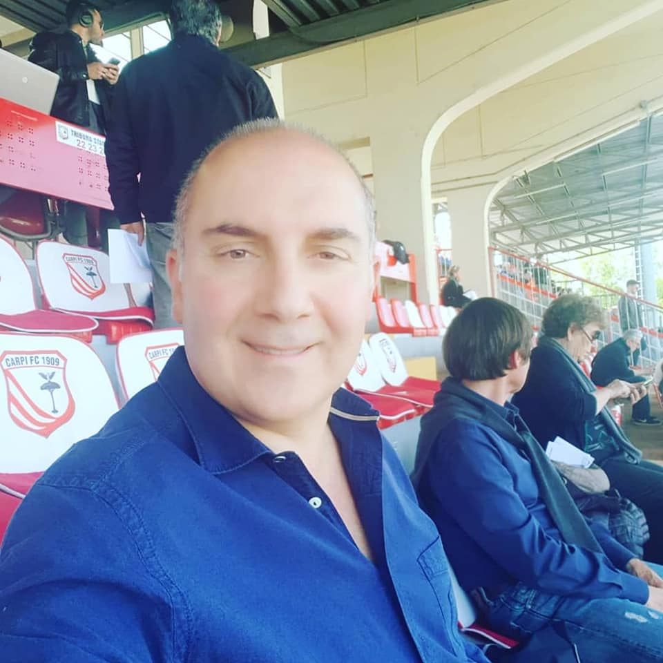 r_mirabile's tweet image. Oggi al #Cabassi per assistere a #Carpi-#Cremonese. Dalla scorsa partita fino alla fine del campionato la #CaramellaBuona è stata scelta come #charitysponsor della compagine biancorossa grazie al progetto #CuoreBiancorosso ⚪🔴

#SerieB #match #partita #calcio #ForzaCarpi #sport