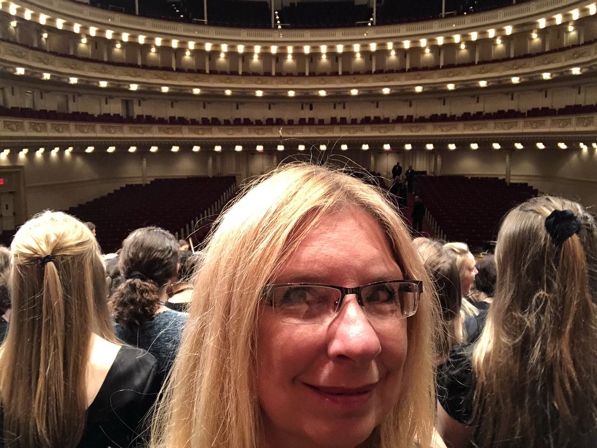 expressitwrite's tweet image. My view before dress rehearsal at Carnegie Hall this past Sunday conducted by Eric Whitacre. #DCINY #EricWhitacre #virtualchoirfriends #backrowaltosrule #wesoundedfabulous #letsdothisagain  🎶❤️😊