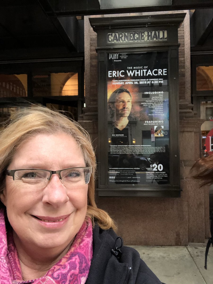 expressitwrite's tweet image. My view before dress rehearsal at Carnegie Hall this past Sunday conducted by Eric Whitacre. #DCINY #EricWhitacre #virtualchoirfriends #backrowaltosrule #wesoundedfabulous #letsdothisagain  🎶❤️😊