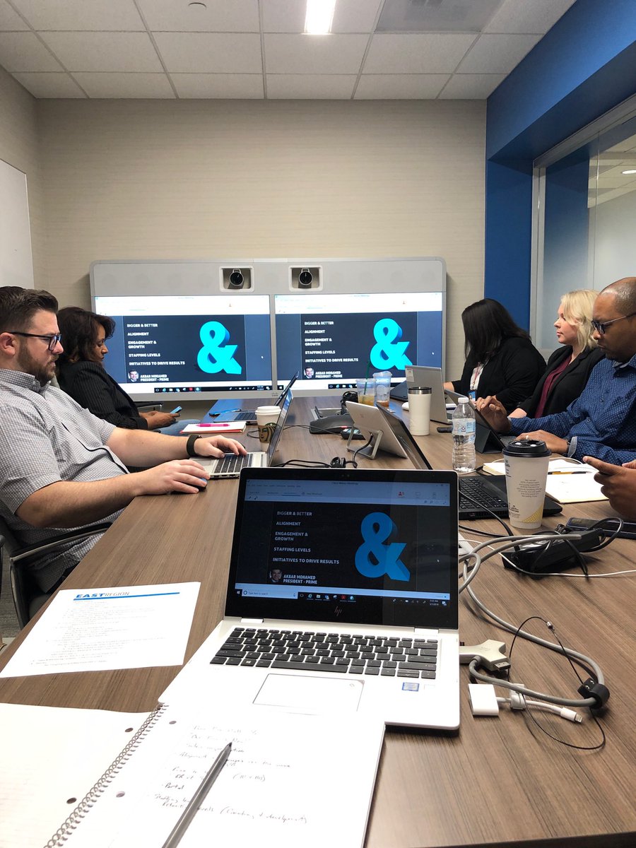 Team meeting with ARSMi, ARSMh and ARSMr in the ⁦@GSC_cbg⁩ ! Getting fired up on #Primetime Day!