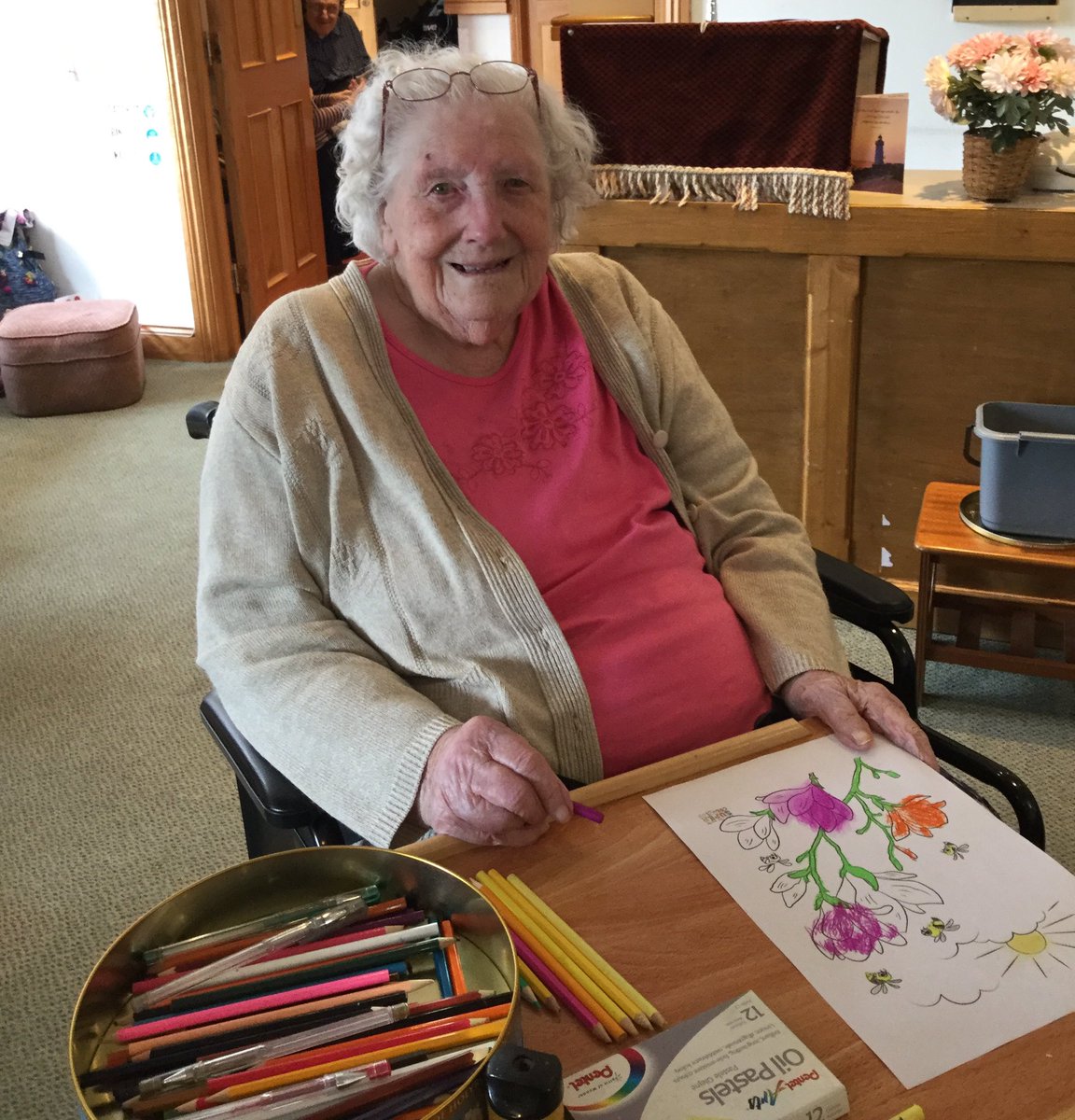 PFSMilward's tweet image. Research into the effects of colouring activities for people living with dementia show positive outcomes, most notably a decrease in agitation and anxiety #carehomes #dementia #westkent #tunbridgewells