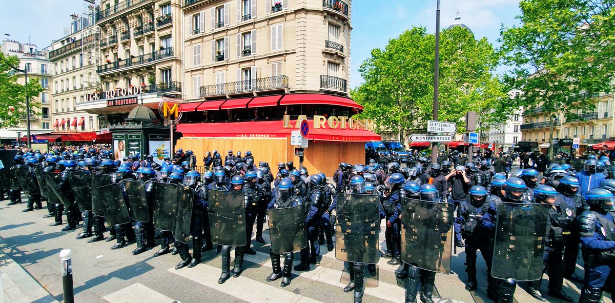 Et là, tu te dis que quelque-chose ne tourne pas rond. #1erMai2019