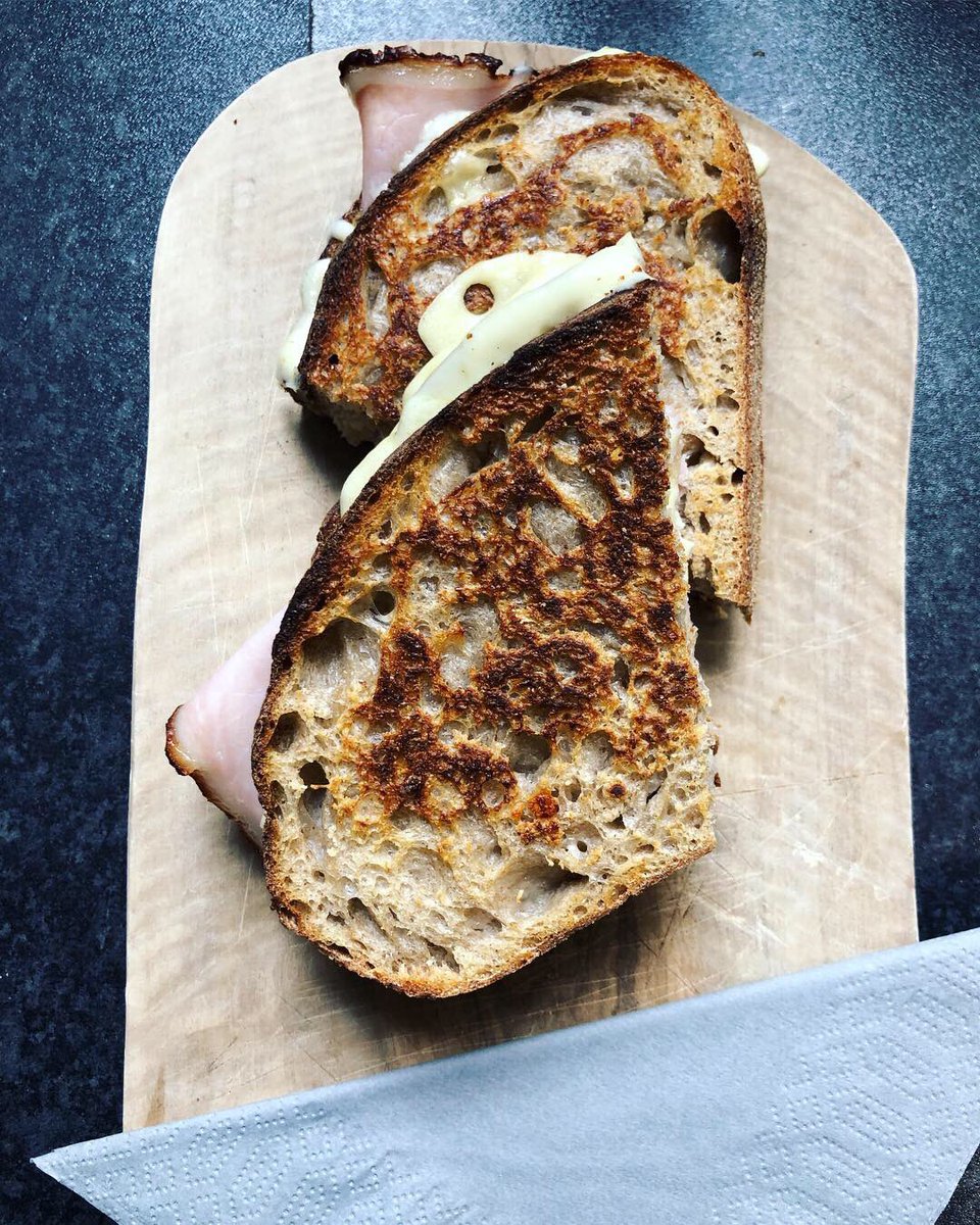justbetweenfri2's tweet image. Fresh sourdough into our 3 cheese, smoked ham &amp;amp; Dijon mustard Sanger...😋
.
.
.
#lunchwin 
@pollenbakery 🥖