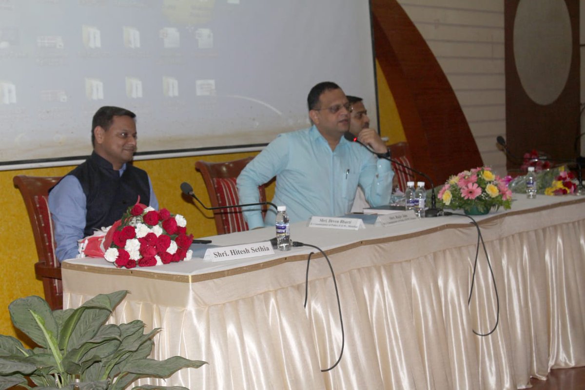 sethia_hitesh's tweet image. Conducted a one day program for BSE Insitute Limited on &quot;Capital Market and Investigations&quot; for Mumbai Police - Economic Offences Wing @BSEInstitute @BSEIndia @MumbaiPolice