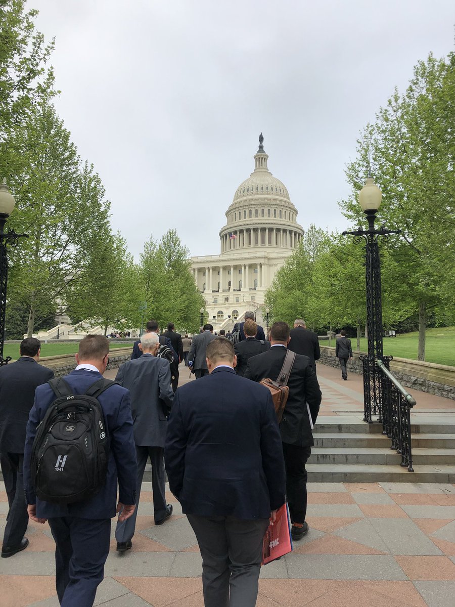 jholliday83's tweet photo. Great day in DC for #NGD19 @wearegolf @GCSAA https://t.co/7vtzWmLdnR
