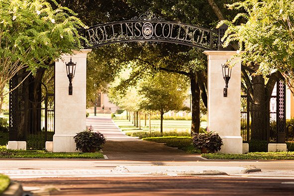 lewisshaw39's tweet photo. proud to officially announce my commitment to @rollinscollege ! thank you to all my family, friends, and coaches that have helped me to continue my soccer and academics careers at this great school! go tars ����💛 https://t.co/t62KSbXCHC