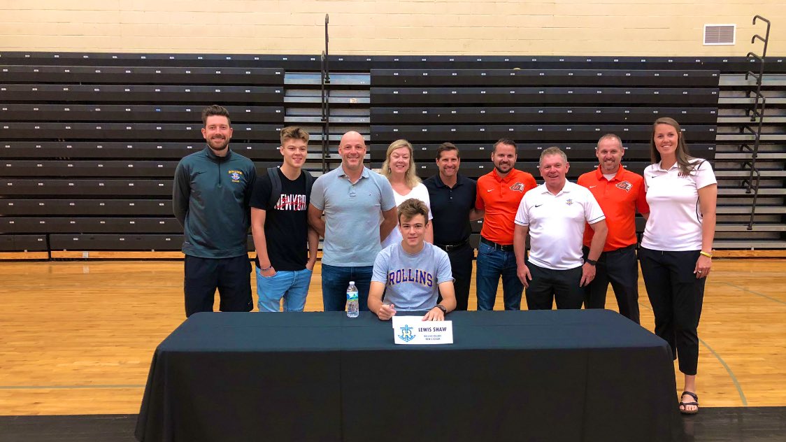 lewisshaw39's tweet photo. proud to officially announce my commitment to @rollinscollege ! thank you to all my family, friends, and coaches that have helped me to continue my soccer and academics careers at this great school! go tars ����💛 https://t.co/t62KSbXCHC